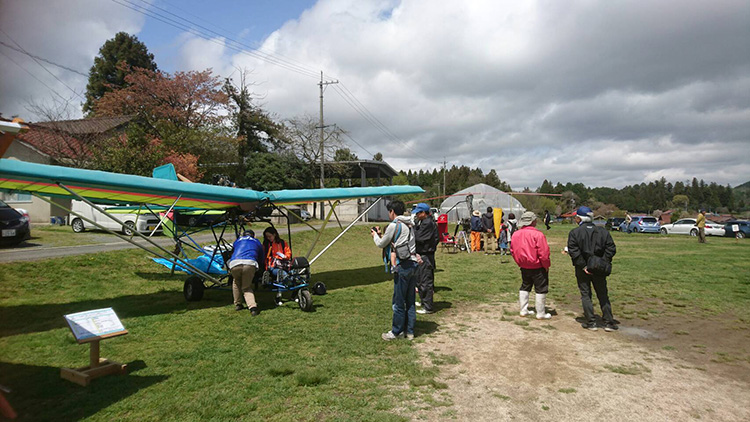 トムミルクファーム　牧場祭り 飛行機展示参加 